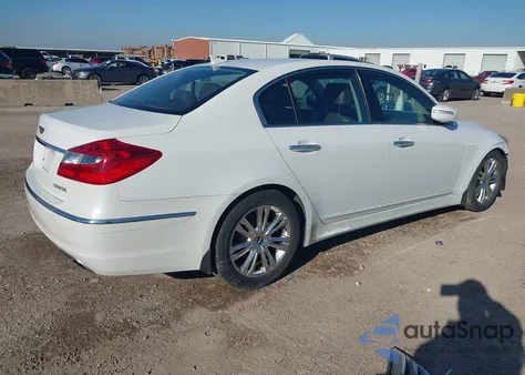 2013 Hyundai Genesis 3.8 из США, поврежденный, VIN KMHGC4DD0DU251198
